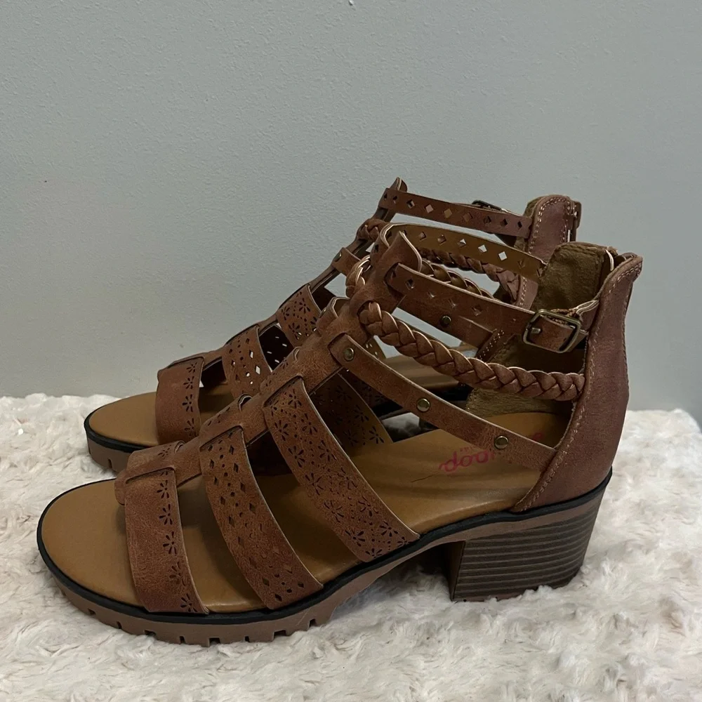 Kelly pop girls brown zip sandals‎ NEW